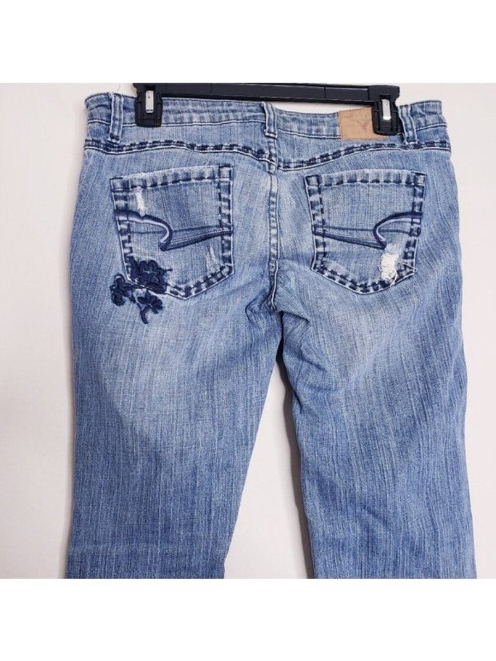 American Eagle Y2K Embroidered Distressed Skinny Flare Leg Jeans Women's Size 6 - Picture 6 of 13